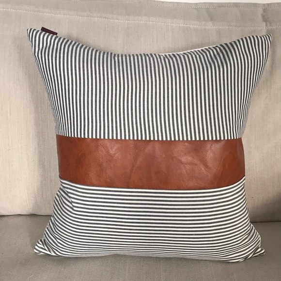 Set of 2 Decorative Pillow Covers Throw Accent Pillow Covers - Picture 5 of 11